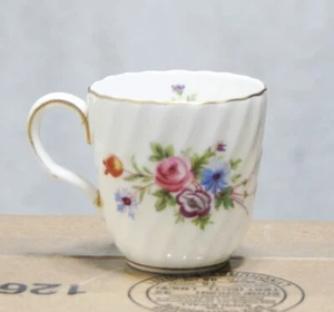 Taza de té Minton Marlow floral borde festoneado marca globo antigua Inglaterra - Imagen 1 de 8