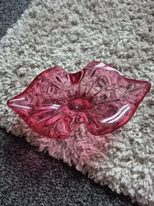 Lovely Pink Glass Dish 8 X 5 Inch - Picture 1 of 3