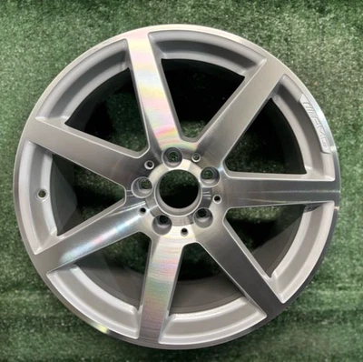 Llanta trasera 18x8,5 Mercedes Benz C250 C300 C350 2012-2015 OEM A2044019902 Foto 1 de 4