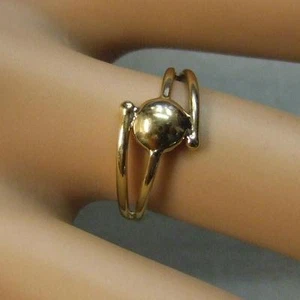 9 ct gold second hand fancy gold ring - Picture 1 of 4