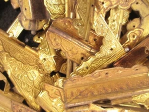 ANTIQUE JAPANESE SHOWA ERA c. 1930 BUDDHIST SHRINE GILDED HARDWARE - Picture 1 of 16