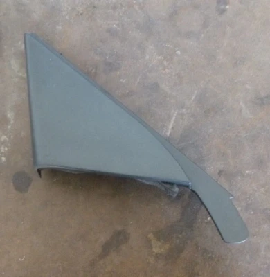 Holden Epica 07-11 Left Front Inner Mirror Screw Cover Trim - image 1 of 2