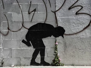 BANKSY  BETTER OUT THAN IN  - CANVAS or PRINT WALL ART - Picture 1 of 1