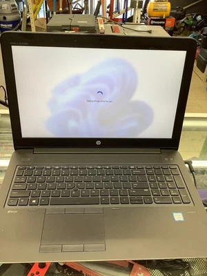 HP ZBOOK 15 G4 | XEON E3-1505M V5 2.80GHZ | 256GB | 16GB | 120933 - Imagem 1 de 4