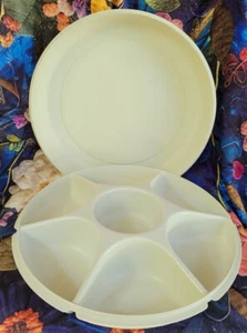 TUPPERWARE vassoio da servizio diviso 6 divisioni + chip Center Dip Veggies più 492-3 - Foto 1 di 11