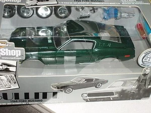 ERTL 1968 FORD MUSTANG GT390 KIT MODELO 1/18 ""BULLITT"" SERIE CARROCERÍA - Imagen 1 de 4