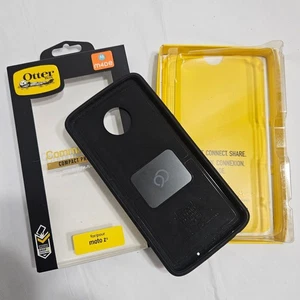 Otterbox Commuter Lite for the Moto Z4 Black M4De 77-62441 Phone Protector - Picture 1 of 4
