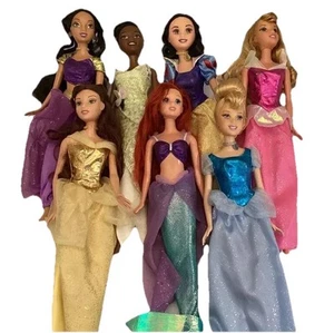 Barbie Puppen Konvolut 90er Jahre Barbie Puppen. 7 Puppen insgesamt siehe Bilder - Bild 1 von 17