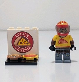 Lego Pizza Delivery Outfit Minifigure Scarecrow  70910 