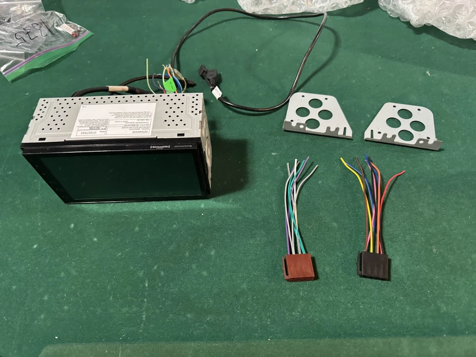 Kenwood DMX4707S 6.8 CarPlay & Android Auto BAD TOUCHSCREEN  - Image 1 of 4