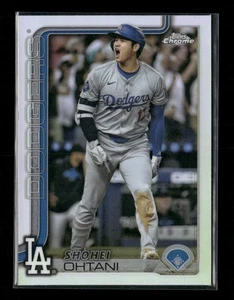 2025 Topps Chrome #1 Shohei Ohtani Variation - Picture 1 of 2
