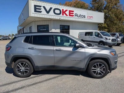 2019 Jeep Compass Latitude Sport Utility 4D - Image 1 of 4