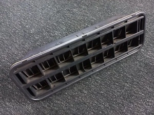 BMW 5-Series E61 E60 Original Rear Trunk Breather Ventilation Flap OEM 6945845 - Picture 1 of 18