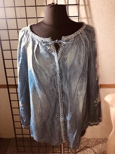 Vintage America Blues Women Size L Buttonfront L/S Embroidered Accents Denim Top - Picture 1 of 9