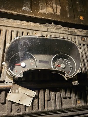 Ford Explorer 2006 velocímetro usado Foto 1 de 3