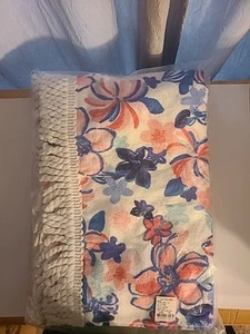 LILLY PULITZER Beach Towel Resort White Party Like A Lobstar Oversized Bath NEW - Picture 1 of 2