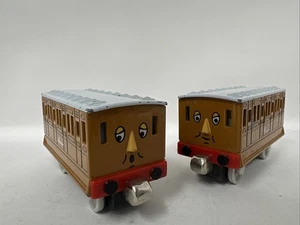 2002 Thomas and Friends CLARABEL & ANNIE Take Along Diecast Trains - Picture 1 of 9