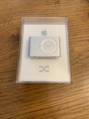 Apple MB225LL/A 1GB 2nd Generation iPod Shuffle - Silver Brand New Sealed - Image 1 of 4