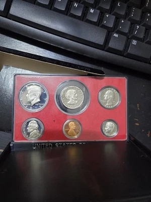 1979 ***UNITED STATES PROOF SET***  - Image 1 of 4
