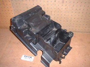 Kawasaki ZX7R ZX7 Fender Rear Inner Front - Picture 1 of 3