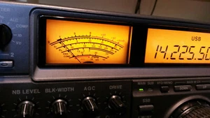 ICOM IC-775DSP IC-775DX II LED BackLight LCD Display KIT MOD775LED SP2AND QRZ - Zdjęcie 1 z 5