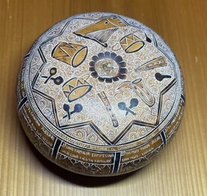 Vtg Hand Carved Peruvian Storytelling Gourd- Images & Spanish Writing. Signed - Picture 1 of 5