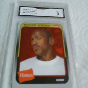 Michael Jordan Bulls 2019 Fleer Hanes Set Red Foil # MJ3 GRADED 9 L@@K - Bild 1 von 2