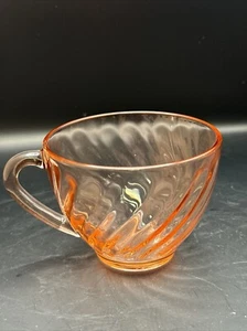 Vintage Arcoroc France Tea Cups ~ Pink Rosaline Swirl Pattern - Picture 1 of 7