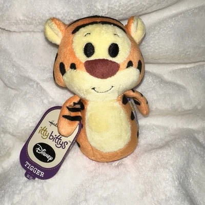 Hallmark Itty Bittys Plush - Disney Winnie the Pooh - Tigger - Image 1 of 4