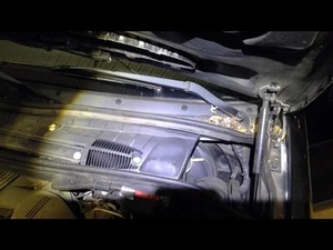 X5        2005 Driver Wiper Arm               335589 - Picture 1 of 12