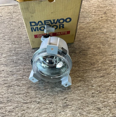 Luz Antiniebla Faro Delantero Izquierdo para Chevrolet REF 96563277 - Imagen 1 de 3