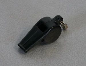 alte Britische ACME Bakelit Trillerpfeiffe Ton Sport Pfeife Schwarz 60er Jahre - Picture 1 of 11