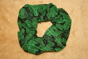 Scrunch-Ups HAIR SCRUNCHIES - Sparkly Shamrocks On Black Scrunchie - Picture 1 of 4