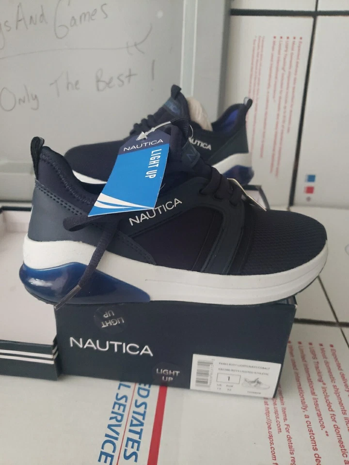 Nautica Kids Boys Sneaker Comfortable Running Shoes Navy White size 5 zapatos