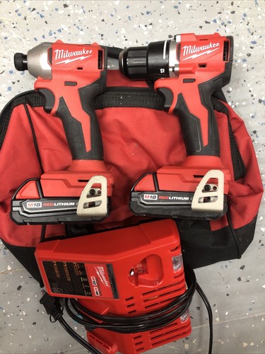 Milwaukee 3692-22CT 18V Kit de taladro sin escobillas compacto-