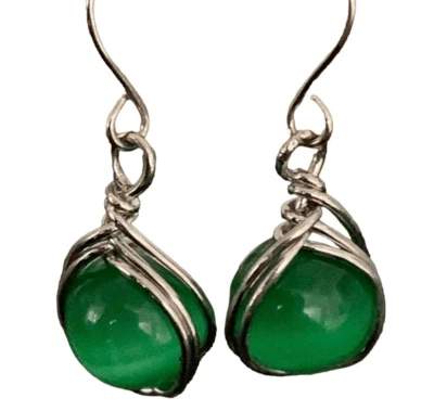 Серьги унисекс с зелеными круглыми драгоценными камнями, искусственным нефритом или авантюрином серебристого цвета - Изображение 1 из 4