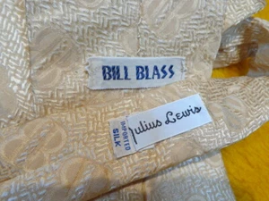 1970s ULTRA RARE ~VINTAGE BILL BLASS LOGO ~MENS SILK DRESS SHIRT SUIT TIE ~ 54" - Picture 1 of 6