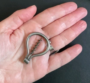 Antique Miniature Mini Bow Corkscrew Bottle Opener for Medicine & Perfume 1900s - Foto 1 di 7