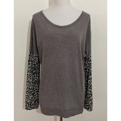 Sudadera Rosa Victoria's Secrets Talla S Gris Tejido Claro Manga Estampado Animal   Foto 1 de 4