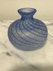 Vaso vetro smerigliato vintage blu vortice con vortici blu ottime condizioni - Foto 1 di 12