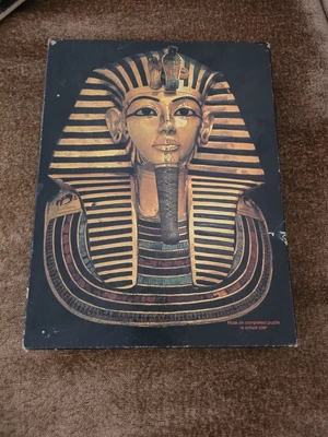 1977 KING TUTANKHAMUN KING TUT BURIAL MASK JIGSAW PUZZLE SPRINGBOK HALLMARK  - Image 1 of 4