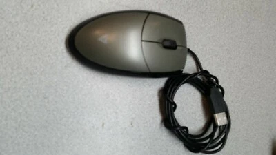 V7 MV3000 Full Size USB Optical LED Mouse Optical (Black/Silver) - Image 1 of 2