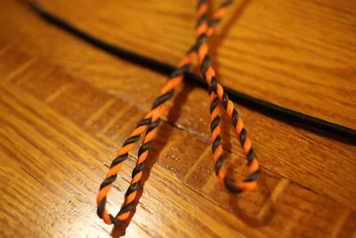 Cuerda de arco flamenca torcida - D97/"Vuelo rápido" - Colores negros y brillantes Foto 1 de 4