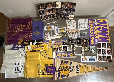 LOS ANGELES LAKERS Collectibles Assorted Lot Vintage Souvenir Pins Flags 1985-90 - Image 1 of 4