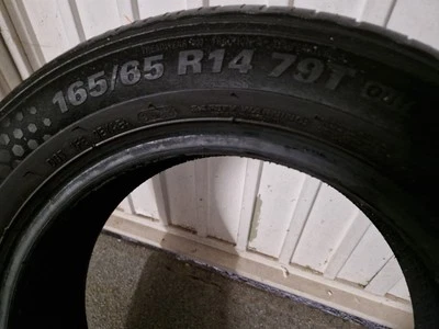 4 Neuwertige Sommerreifen Fabrikat KUMHO,Größe 165/65 R14 79T Profil 6mm - Bild 1 von 4