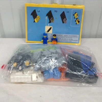  100% Complete Set Lego Airport Building Set 5933 W/ Instruction Manual, Minfigs - Image 1 of 4