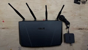 ASUS RT-AC87U AC2400 4x4 Dual Band Wireless Wi-Fi Gigabit Router 2.4GHz 5.0GHz - Picture 1 of 4