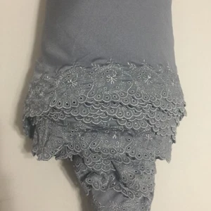 Bestickte Ösen Lycra Spandex Borte für Dessous/Bademode hellgrau Meterware - Bild 1 von 8