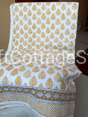 Elegante colcha Kantha de algodón con estampado de bloques hecha a mano tamaño king Foto 1 de 4