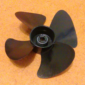 Hoja/hélice de ventilador de plástico de 3 pulgadas de diámetro. 3/16 pulgadas de diámetro. Rotación CW. - Imagen 1 de 2